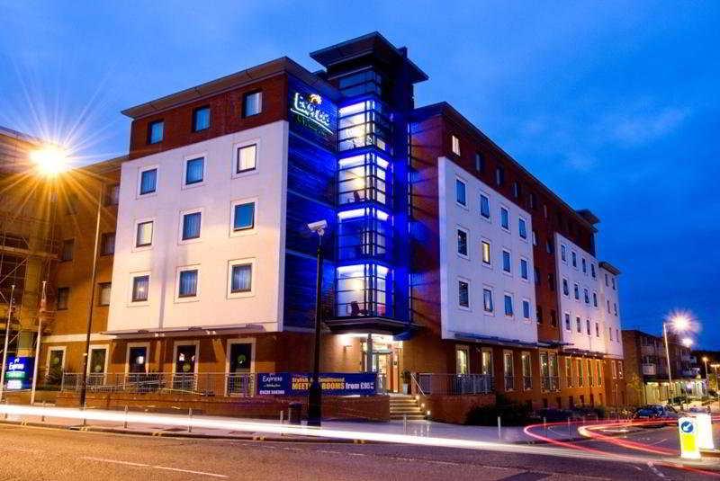 Holiday Inn Express Stevenage, An Ihg Hotel Luaran gambar