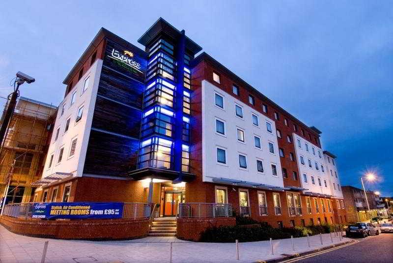 Holiday Inn Express Stevenage, An Ihg Hotel Luaran gambar